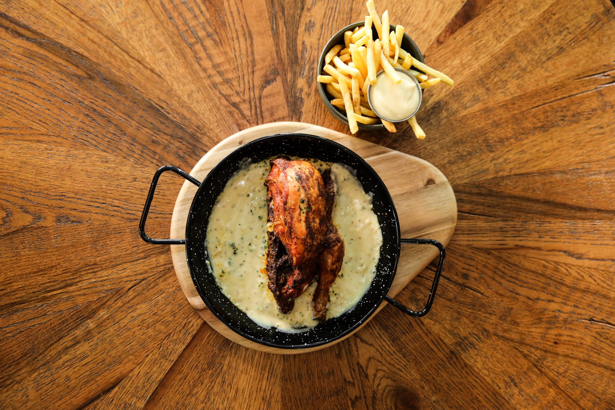 Halve haan met friet